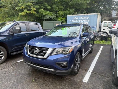 2017 Nissan Pathfinder 4x4 Platinum