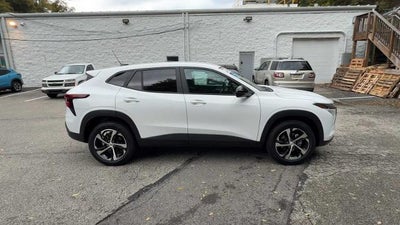 2025 Chevrolet Trax FWD 4dr 1RS