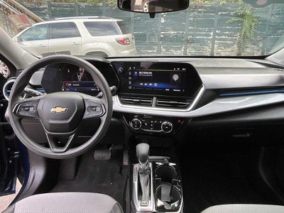 2024 Chevrolet Trax FWD 4dr LT