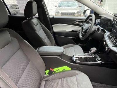 2024 Chevrolet Trax FWD 4dr LT