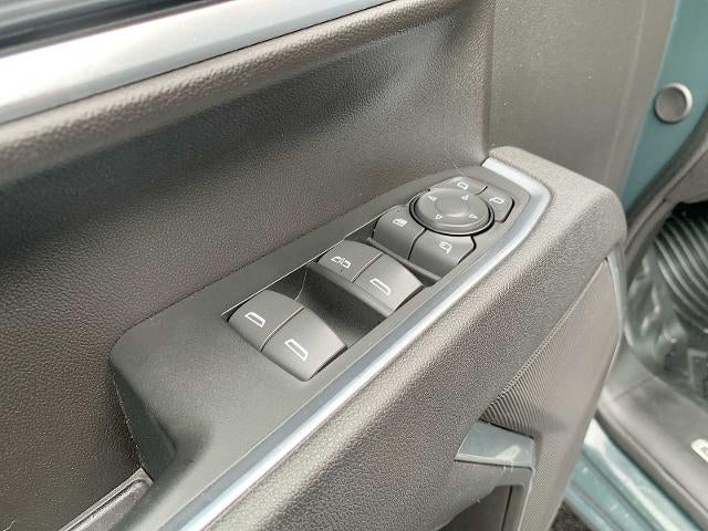 2025 Chevrolet Silverado 3500 HD Crew Cab Long Box 4-Wheel Drive LT