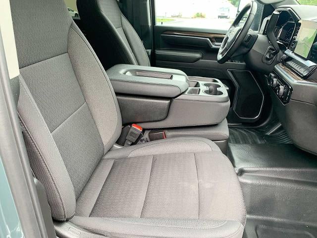 2025 Chevrolet Silverado 3500 HD Crew Cab Long Box 4-Wheel Drive LT