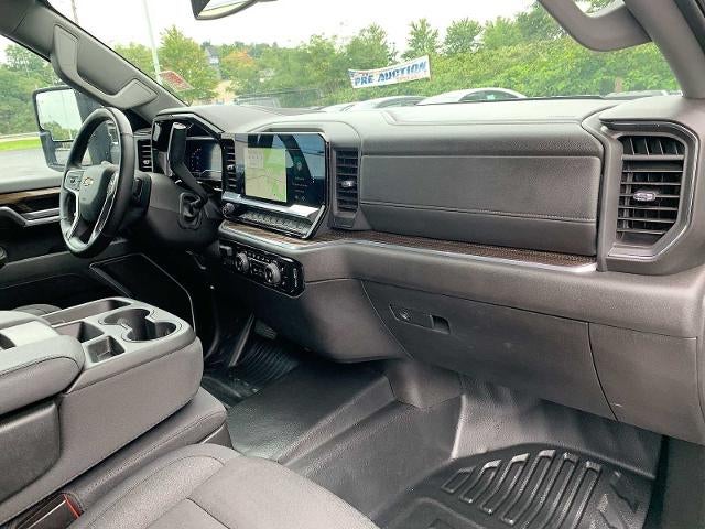 2025 Chevrolet Silverado 3500 HD Crew Cab Long Box 4-Wheel Drive LT