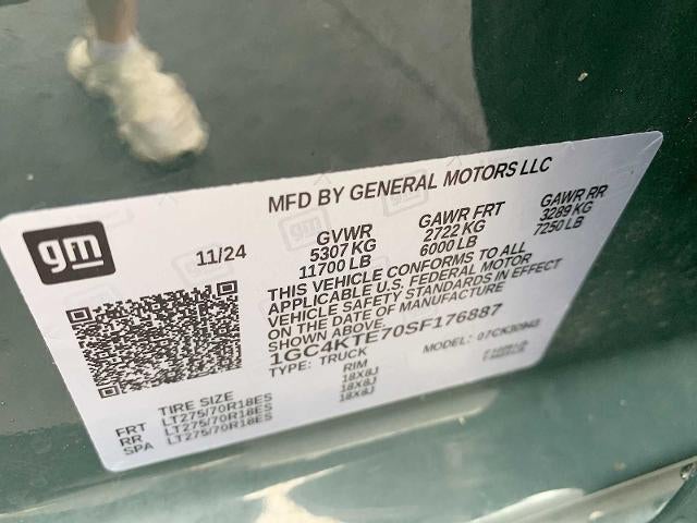 2025 Chevrolet Silverado 3500 HD Crew Cab Long Box 4-Wheel Drive LT