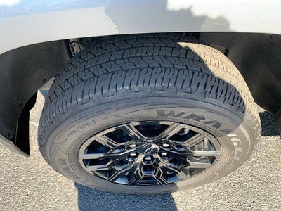 2025 Chevrolet Colorado Crew Cab Short Box 4-Wheel Drive Work Truck
