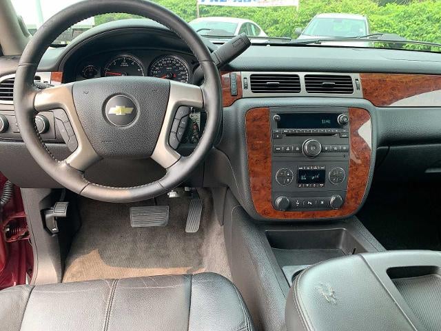 2011 Chevrolet Suburban 4WD 1500 LT