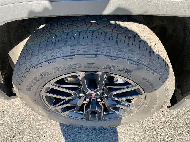 2023 GMC Sierra 1500 Crew Cab Short Box 4-Wheel Drive Elevation 3SB