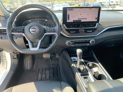 2024 Nissan Altima 2.5 SV AWD Sedan