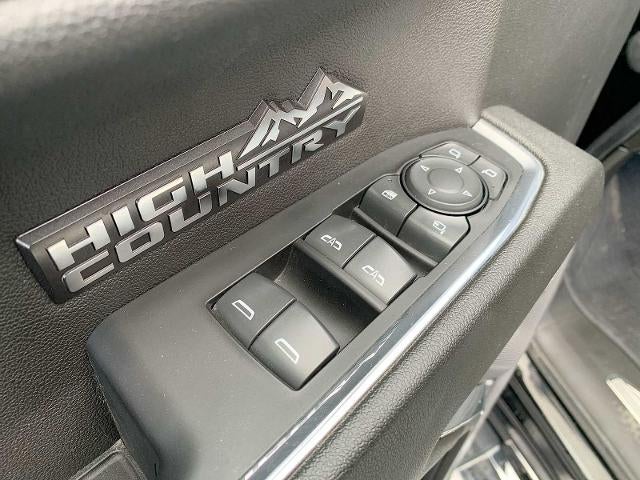 2023 Chevrolet Silverado 1500 Crew Cab Short Box 4-Wheel Drive High Country