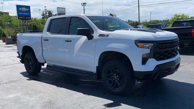 2024 Chevrolet Silverado 1500 Crew Cab Short Box 4-Wheel Drive Custom Trail Boss