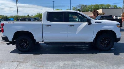 2024 Chevrolet Silverado 1500 Crew Cab Short Box 4-Wheel Drive Custom Trail Boss