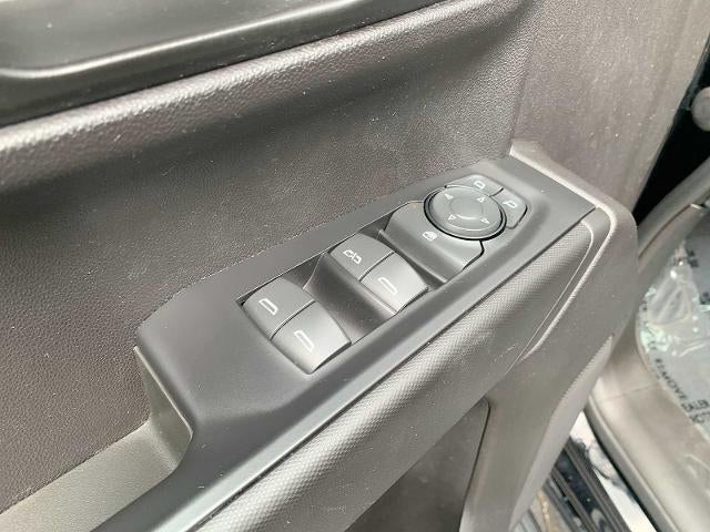 2021 Chevrolet Silverado 1500 Crew Cab Short Box 4-Wheel Drive Custom