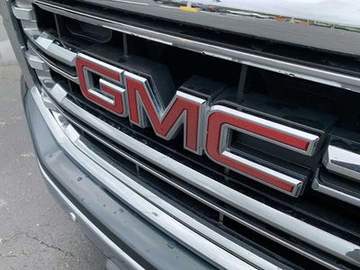 2018 GMC Sierra 1500 Crew Cab Short Box 2-Wheel Drive SLT SLT Premium Plus Package