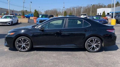 2019 Toyota Camry LE Auto (SE)