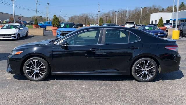 2019 Toyota Camry LE Auto (SE)