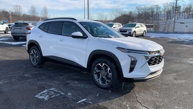 2025 Chevrolet Trax FWD 4dr LT