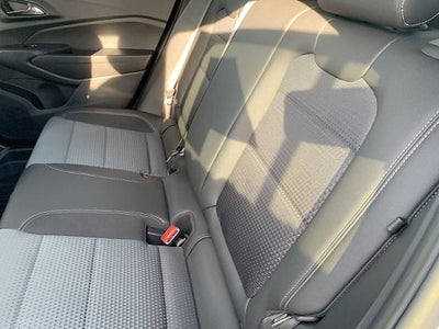 2025 Chevrolet Trax FWD 4dr LT