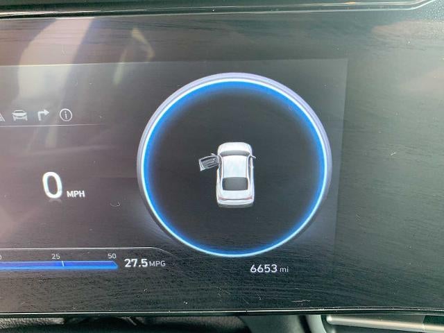 2025 Hyundai Elantra Limited IVT