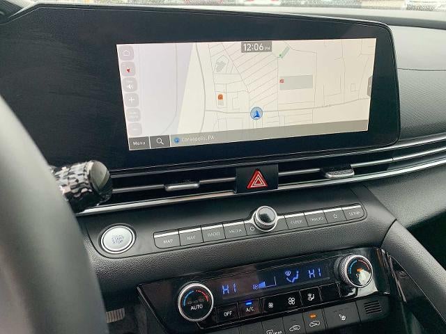 2025 Hyundai Elantra Limited IVT