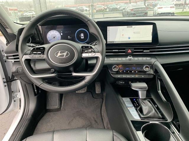 2025 Hyundai Elantra Limited IVT