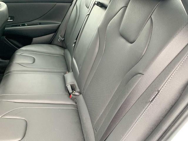 2025 Hyundai Elantra Limited IVT