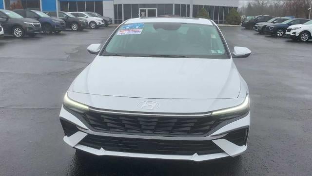 2025 Hyundai Elantra Limited IVT